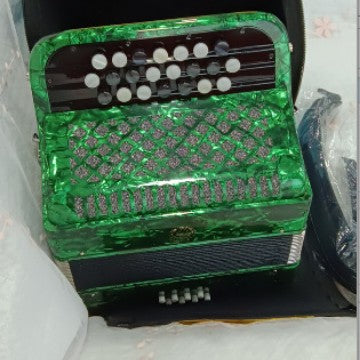 Meibette Portable Accordion – 22 Keys, 8 Basses, Tuning Buttons, For Beginners and Performance