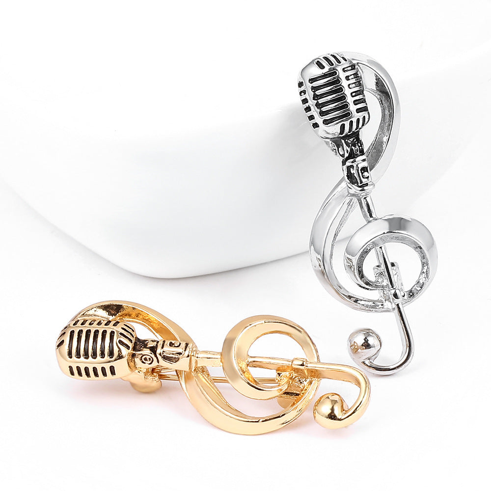 Pin Musical Retro em Forma de Microfone